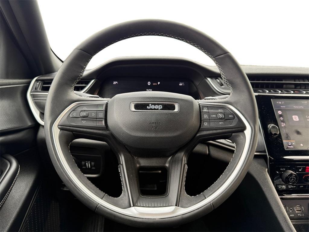 used 2023 Jeep Grand Cherokee car, priced at $28,999