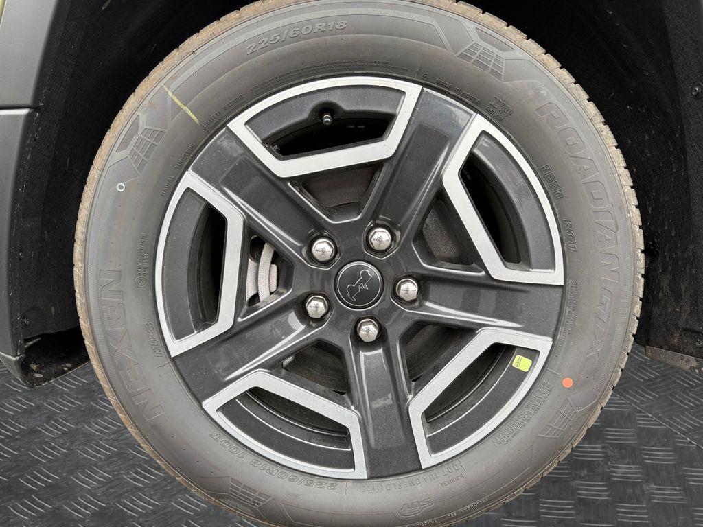 new 2026 Jeep Cherokee car, priced at $42,815