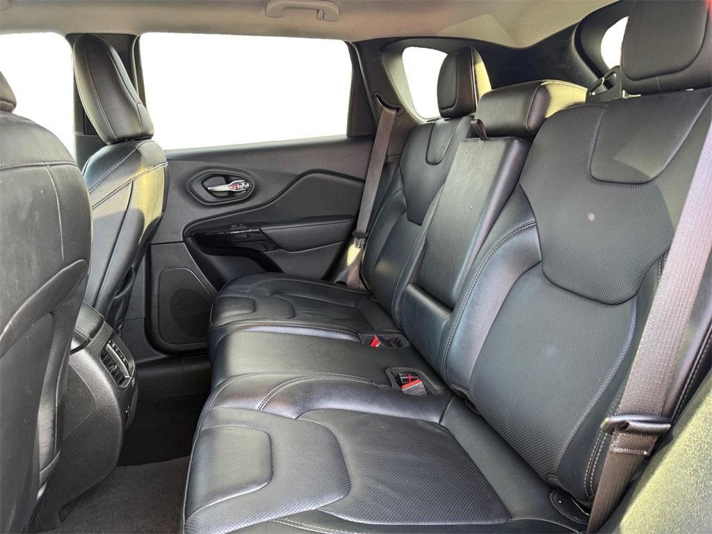 used 2023 Jeep Cherokee car, priced at $20,999