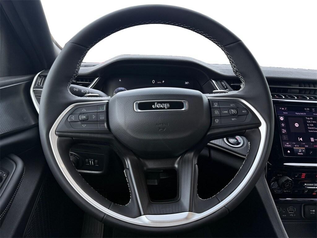 new 2025 Jeep Grand Cherokee car, priced at $40,420