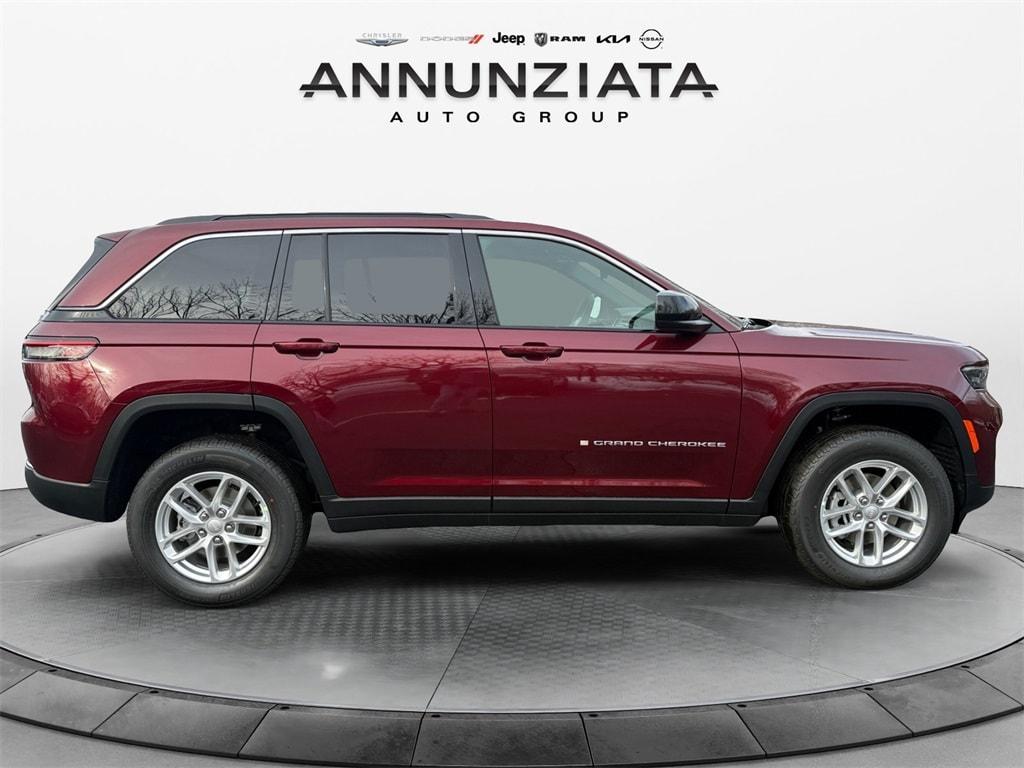 new 2025 Jeep Grand Cherokee car, priced at $40,420