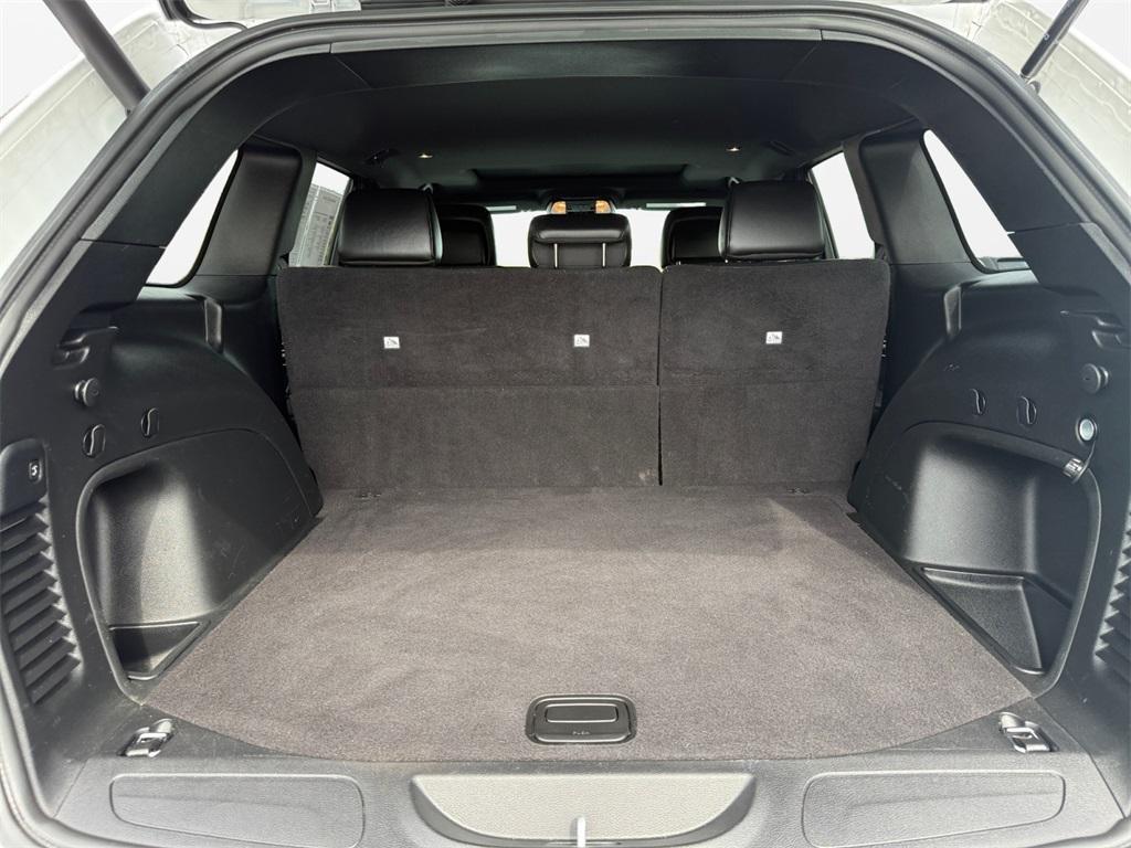 used 2022 Jeep Grand Cherokee WK car, priced at $26,899