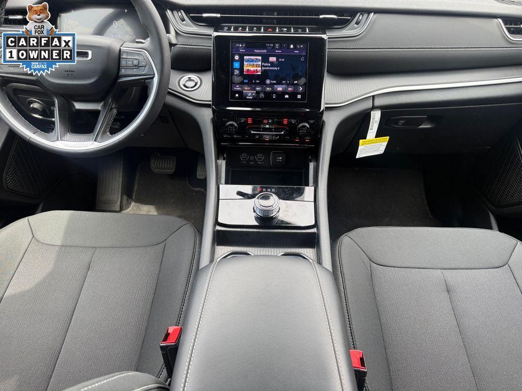 used 2025 Jeep Grand Cherokee car, priced at $35,999