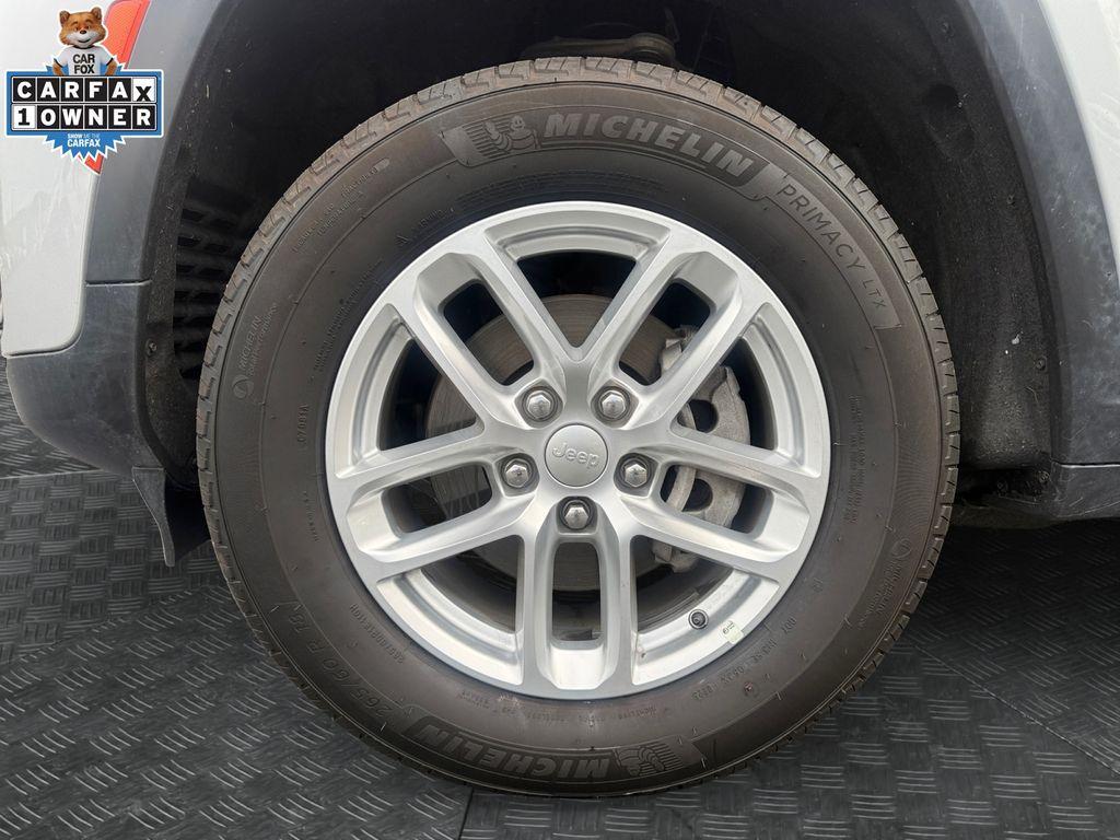 used 2025 Jeep Grand Cherokee car, priced at $35,999