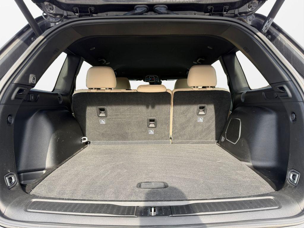 used 2023 Jeep Grand Cherokee car, priced at $29,199