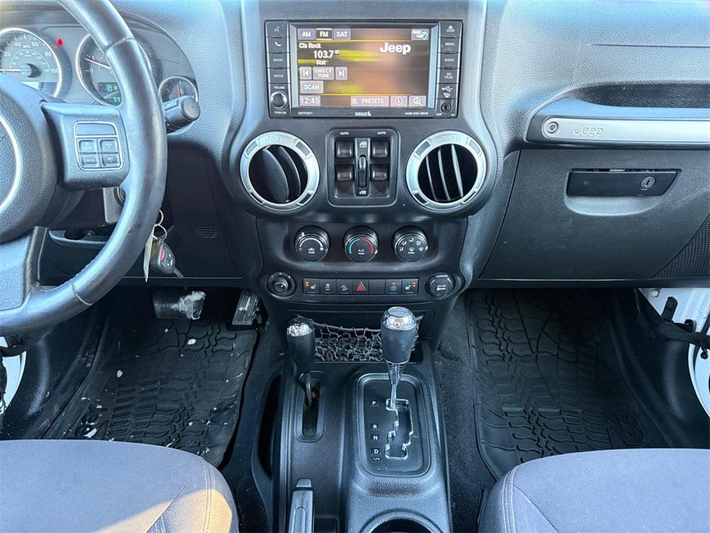 used 2015 Jeep Wrangler Unlimited car, priced at $19,999