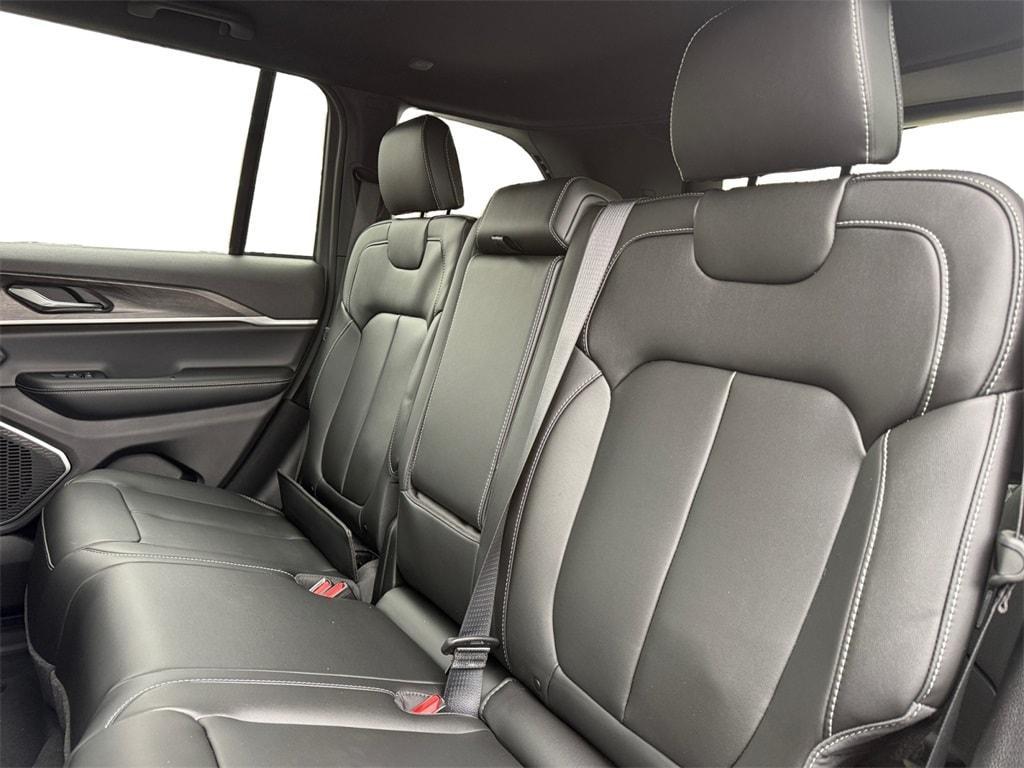 new 2026 Jeep Grand Cherokee car, priced at $50,805