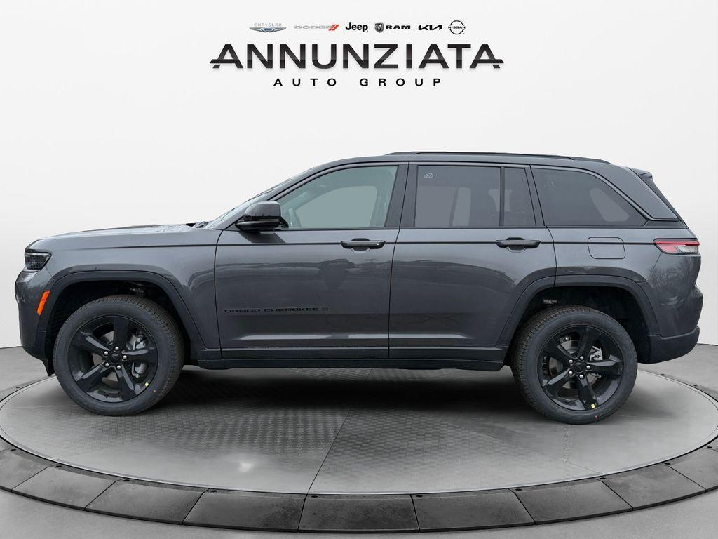 new 2026 Jeep Grand Cherokee car, priced at $50,805