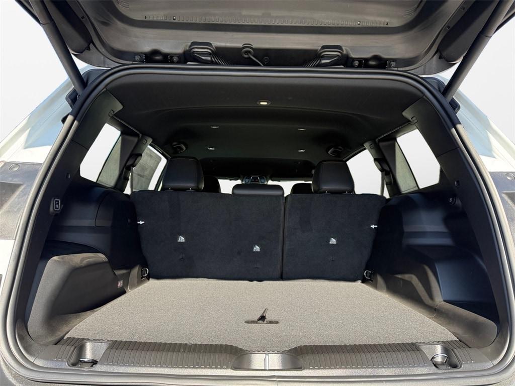 new 2026 Jeep Cherokee car, priced at $42,220