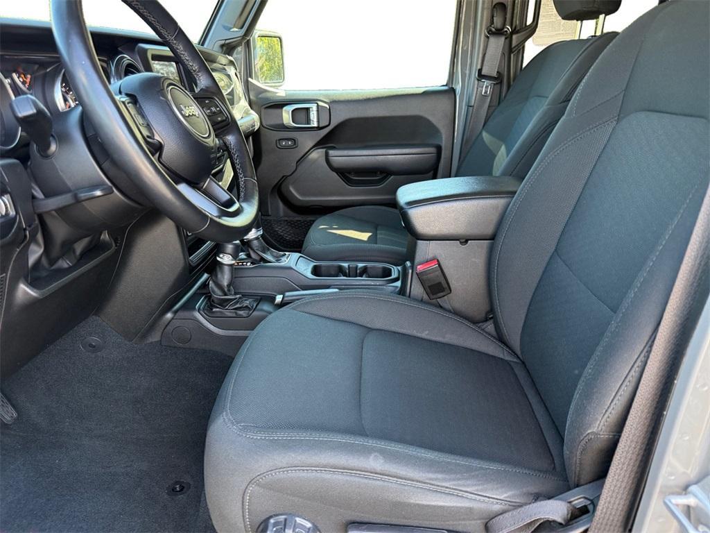 used 2022 Jeep Wrangler Unlimited car, priced at $27,399