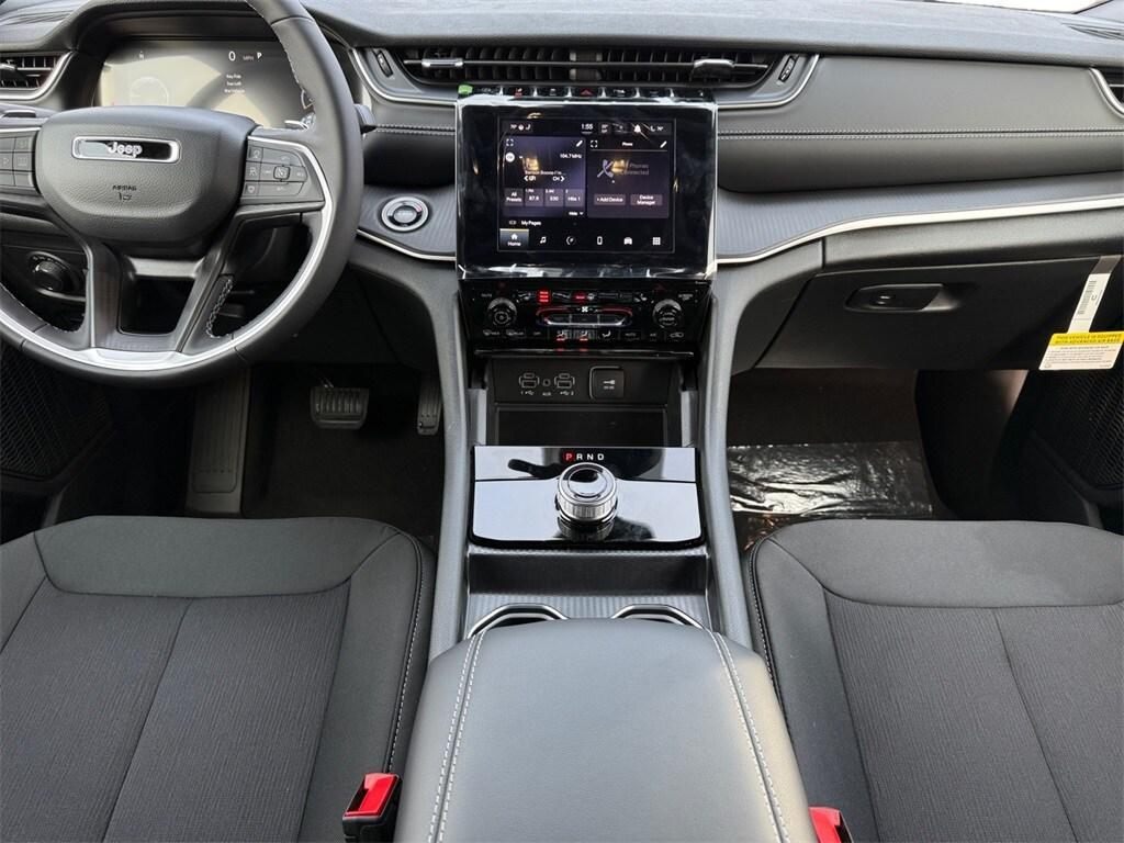 new 2025 Jeep Grand Cherokee car, priced at $41,920