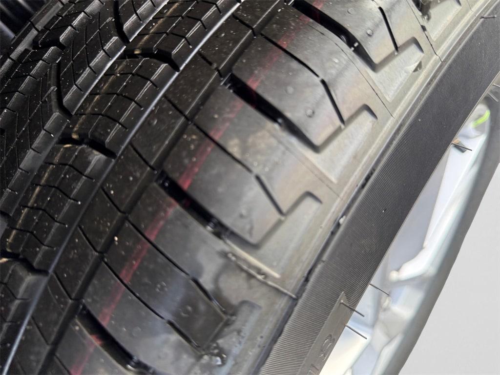 new 2025 Jeep Grand Cherokee car, priced at $41,920