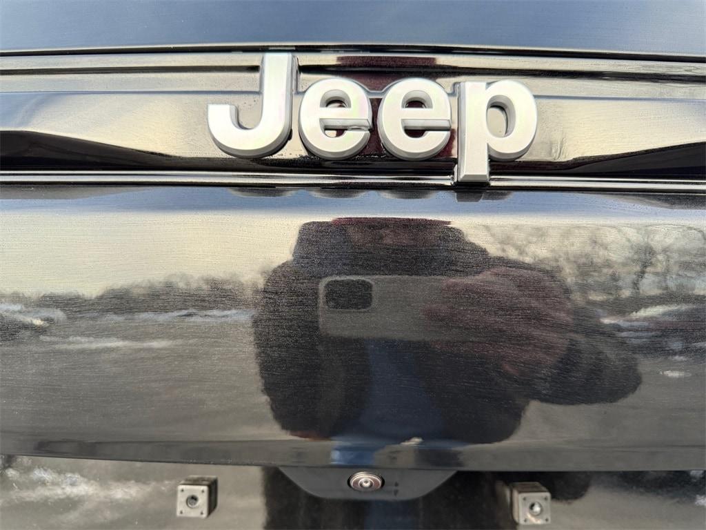 new 2025 Jeep Grand Cherokee car, priced at $41,920