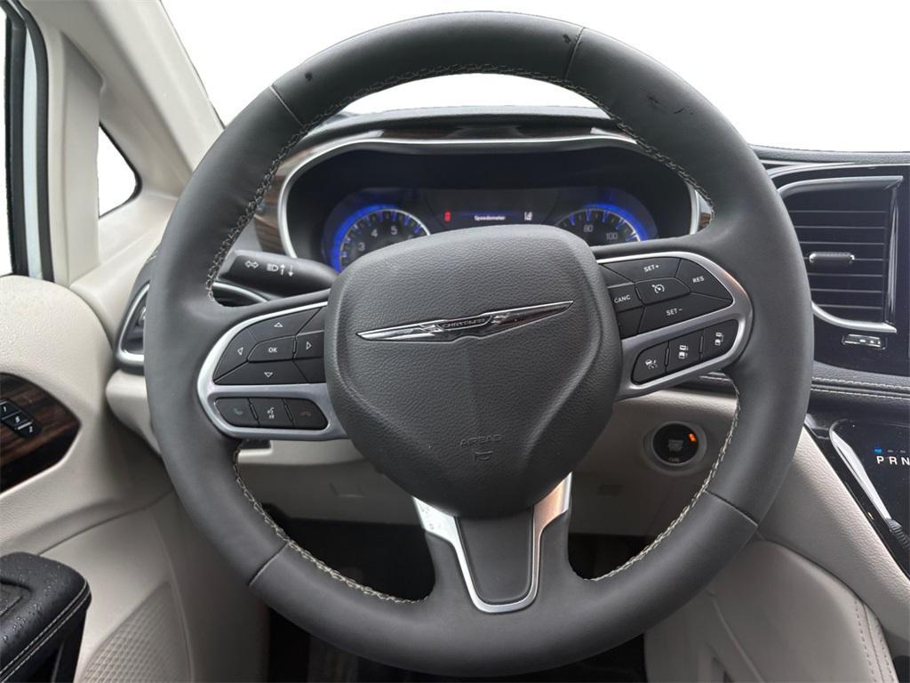 used 2023 Chrysler Pacifica car, priced at $37,199