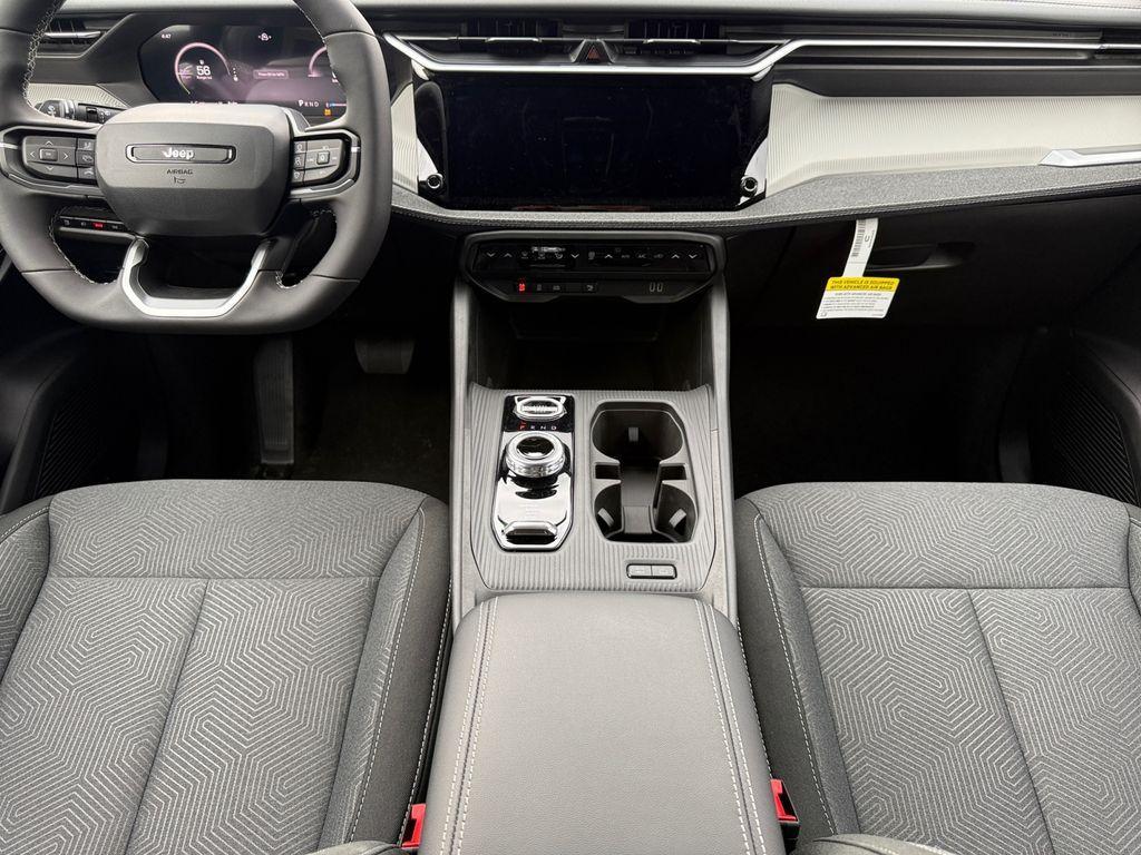new 2026 Jeep Cherokee car, priced at $39,990