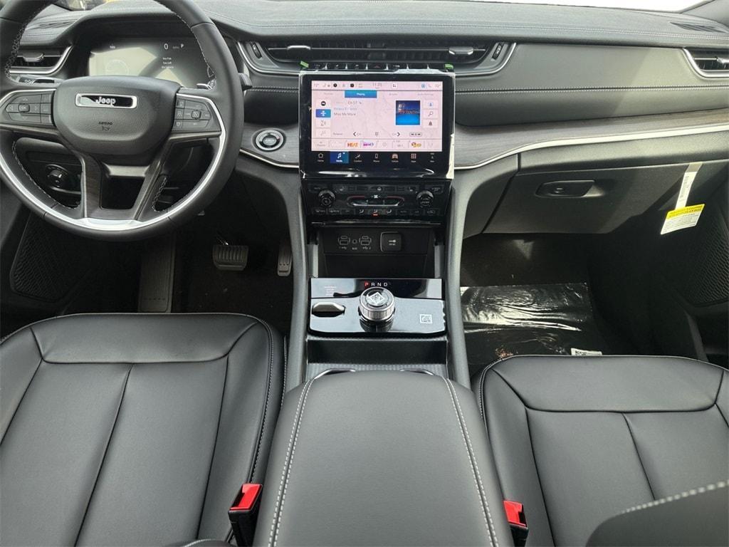 new 2025 Jeep Grand Cherokee car, priced at $49,985