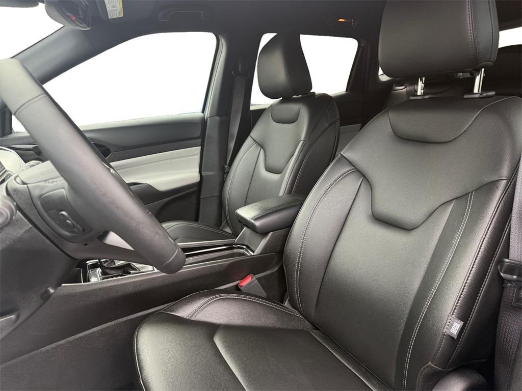 used 2025 Jeep Compass car, priced at $28,999