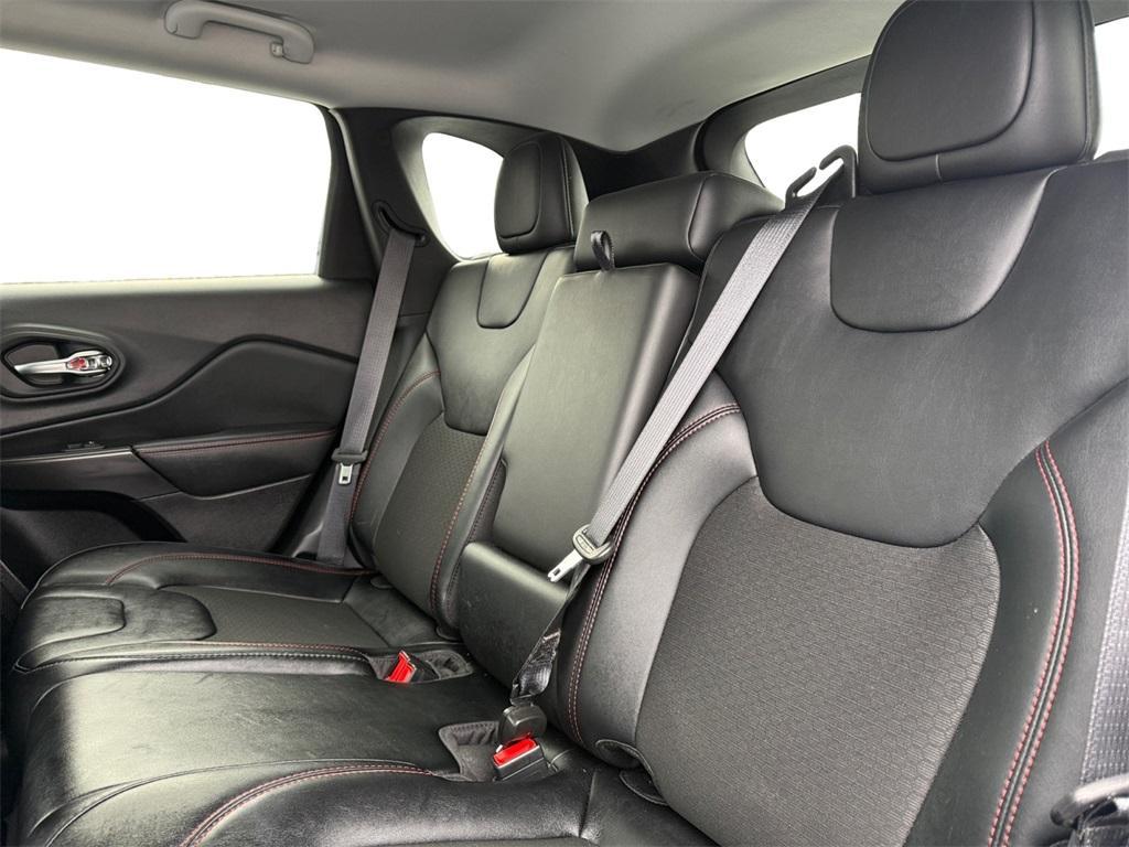 used 2022 Jeep Cherokee car, priced at $25,139