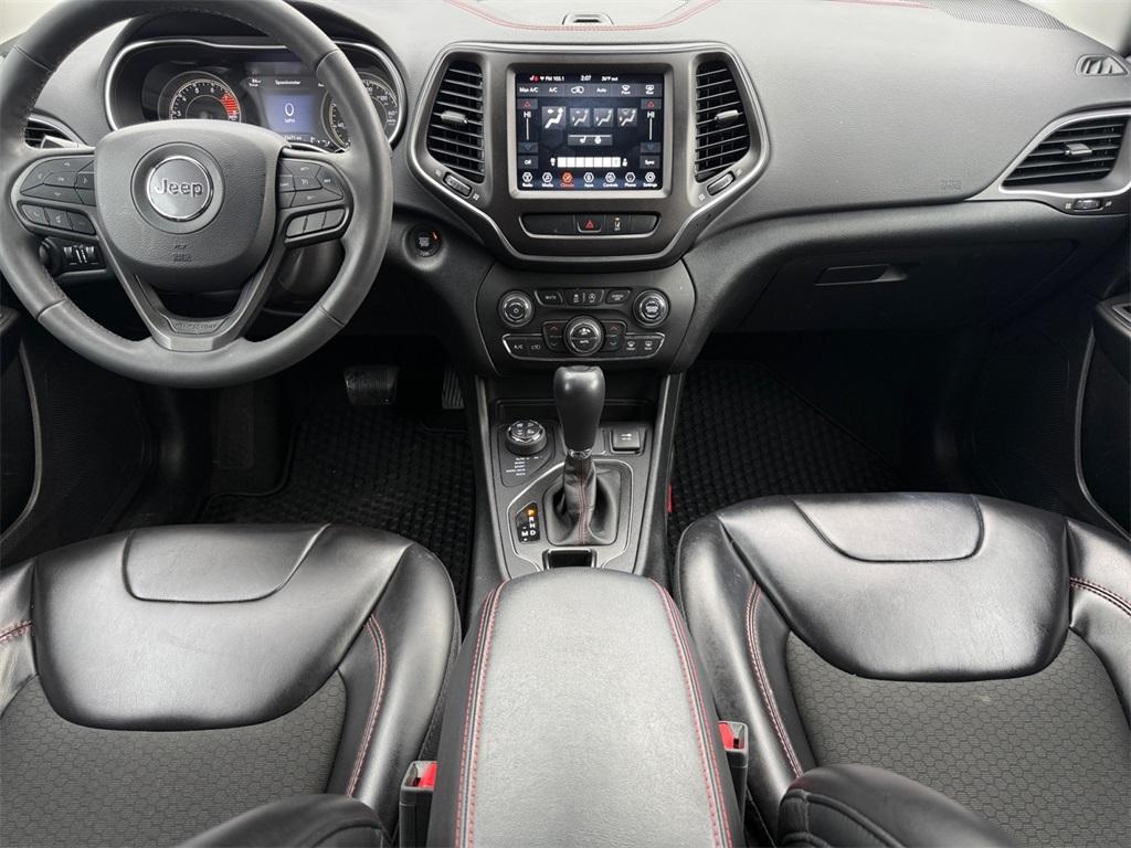 used 2022 Jeep Cherokee car, priced at $25,139