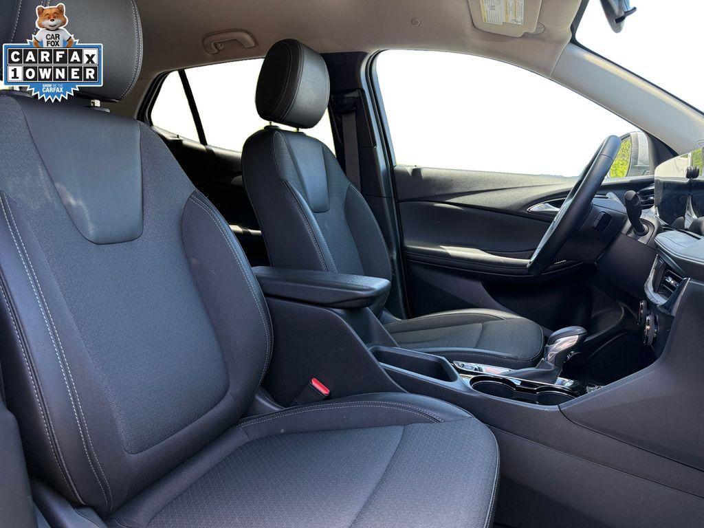 used 2025 Buick Encore GX car, priced at $22,999