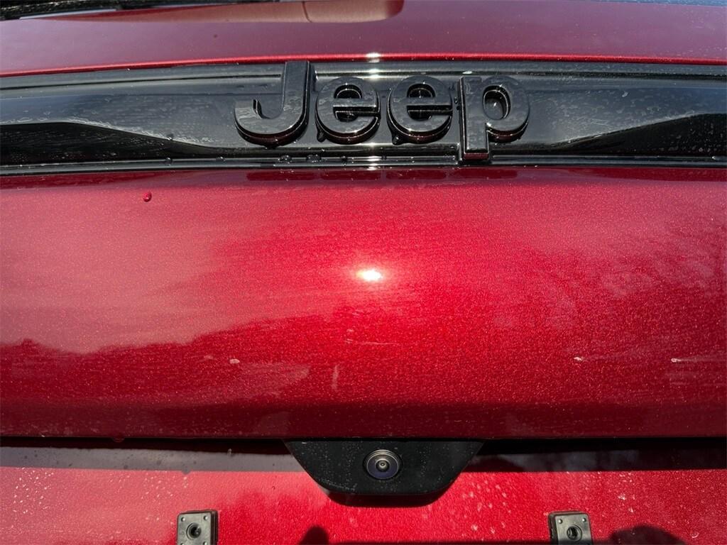 new 2025 Jeep Grand Cherokee car, priced at $46,970