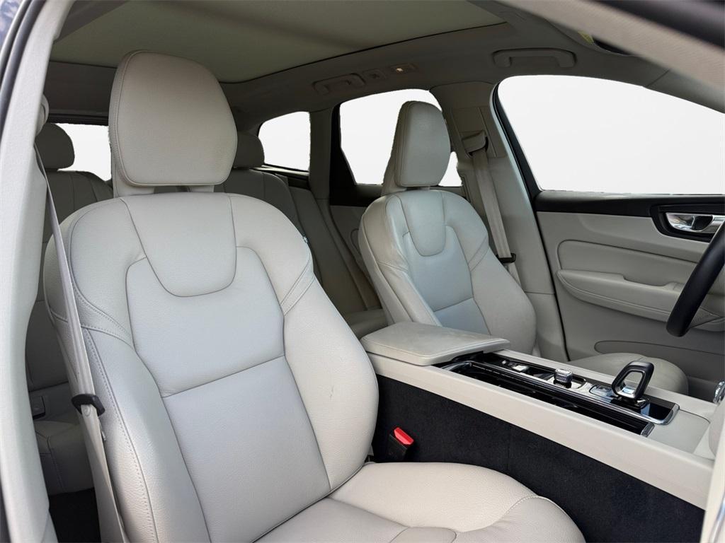 used 2023 Volvo XC60 car, priced at $23,249