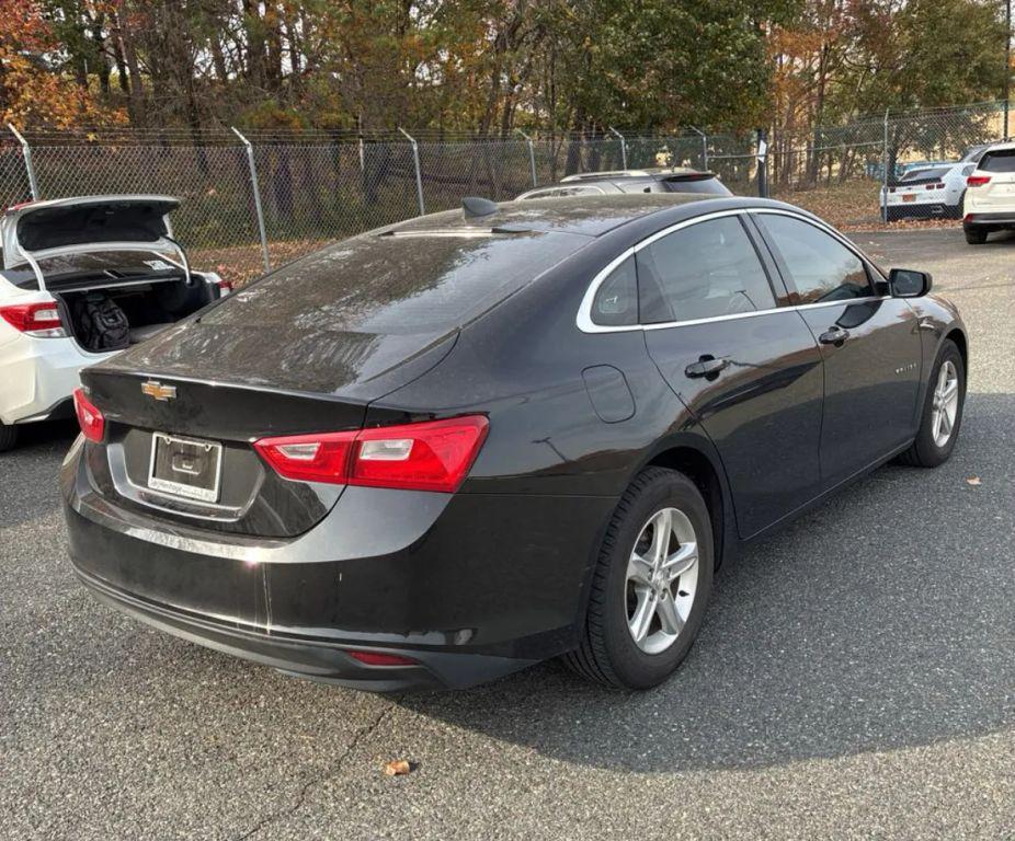 used 2019 Chevrolet Malibu car, priced at $13,995