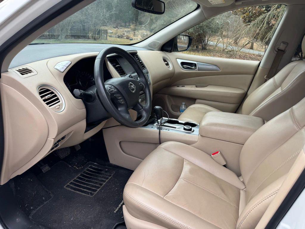 used 2017 Nissan Pathfinder car