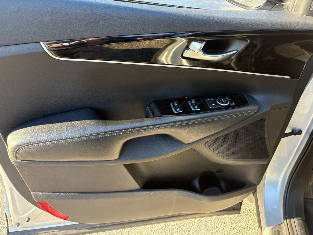 used 2019 Kia Sorento car