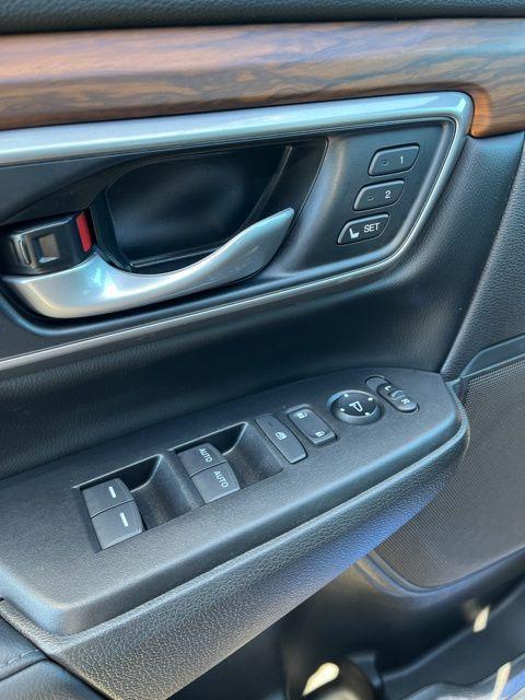 used 2021 Honda CR-V car, priced at $29,997