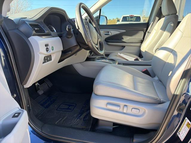 used 2023 Honda Ridgeline car, priced at $32,000