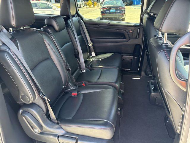 used 2025 Honda Odyssey car, priced at $39,997