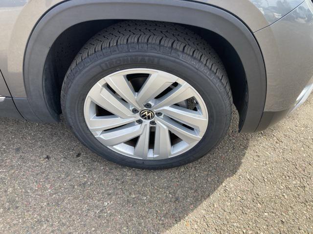 used 2021 Volkswagen Atlas car, priced at $25,664