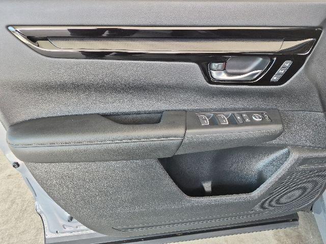 used 2025 Honda CR-V car, priced at $34,997