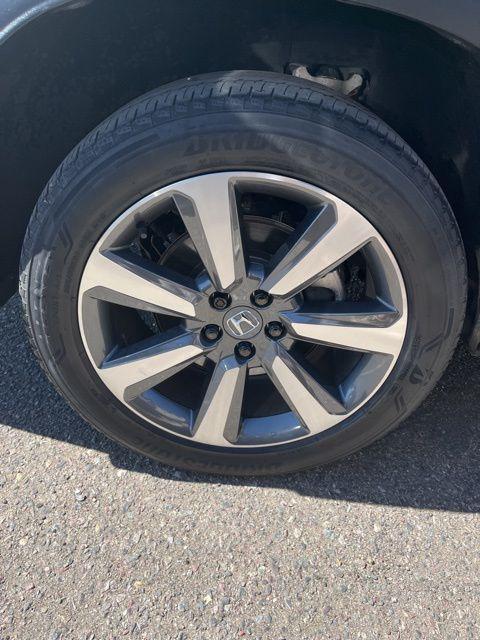 used 2025 Honda Pilot car, priced at $47,500