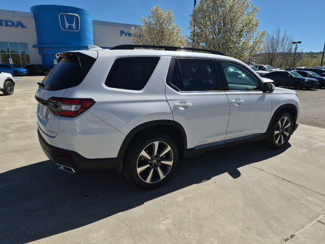 used 2024 Honda Pilot car, priced at $45,987
