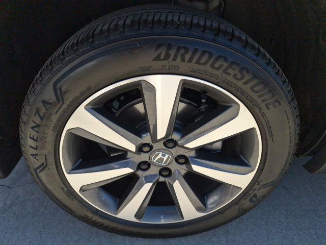 used 2024 Honda Pilot car, priced at $45,987