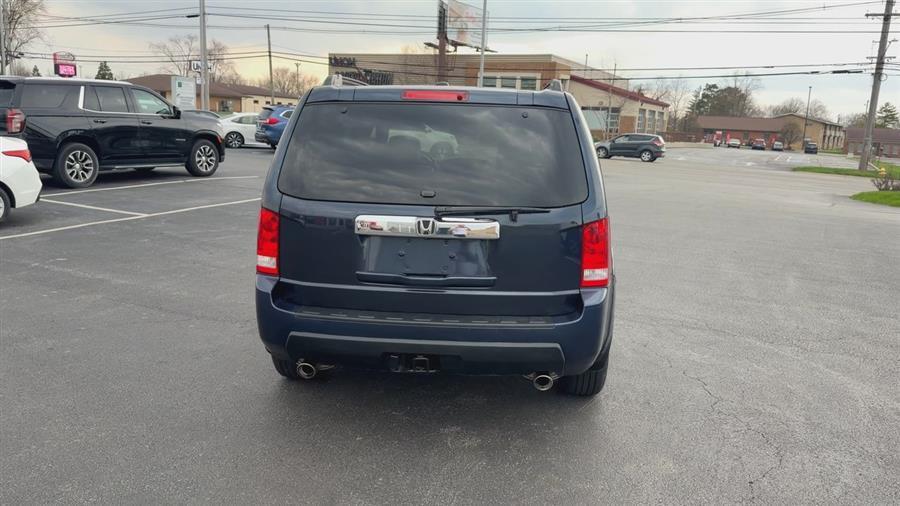 used 2011 Honda Pilot car, priced at $9,999