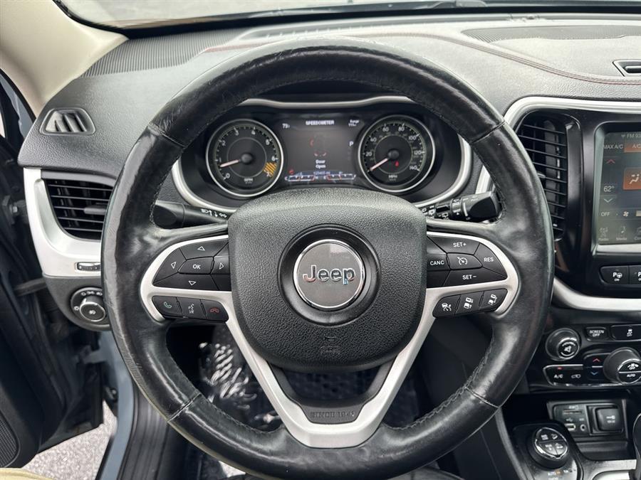 used 2014 Jeep Cherokee car, priced at $11,999