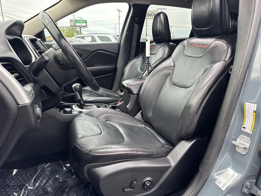 used 2014 Jeep Cherokee car, priced at $11,999