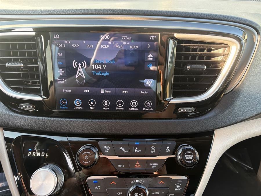 used 2020 Chrysler Pacifica car, priced at $18,250