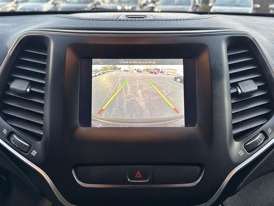 used 2019 Jeep Cherokee car, priced at $13,800