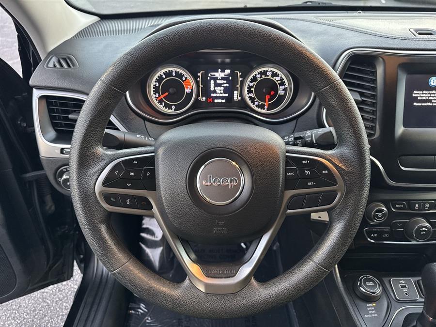 used 2019 Jeep Cherokee car, priced at $13,800