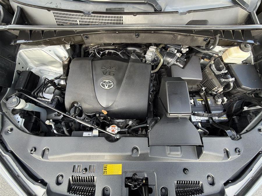 used 2018 Toyota Highlander car, priced at $24,000