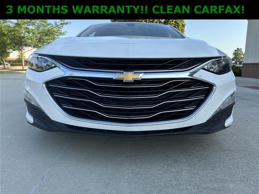 2020 White Chevrolet Malibu