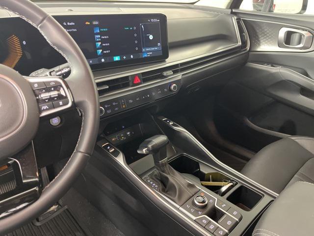 used 2025 Kia Sorento car, priced at $29,999