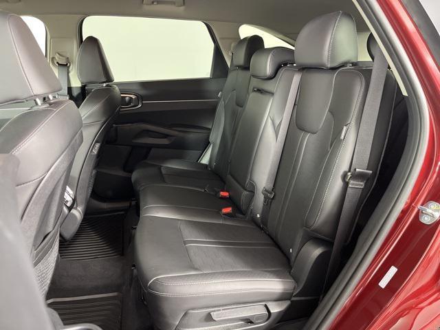 used 2025 Kia Sorento car, priced at $29,999