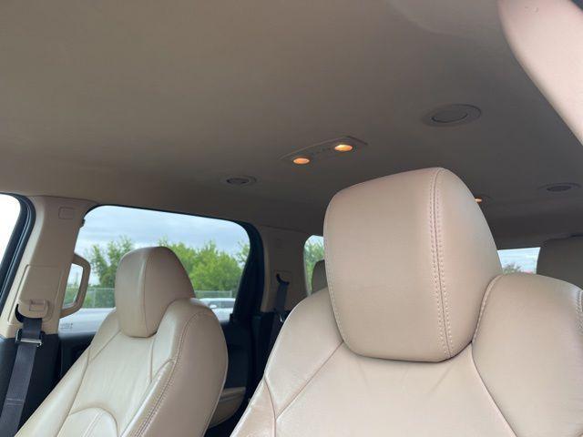 used 2012 GMC Acadia car