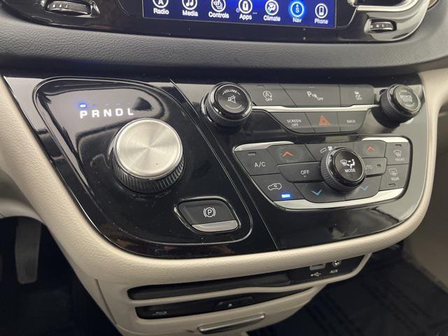 used 2017 Chrysler Pacifica car, priced at $14,640