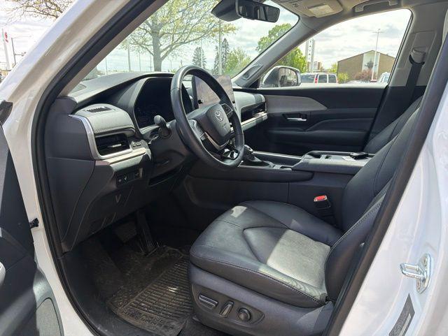 used 2024 Toyota Grand Highlander car